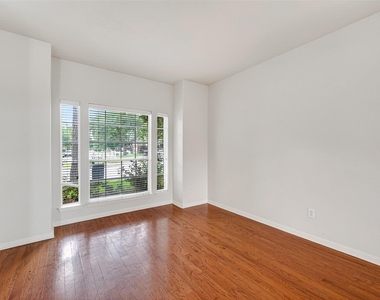 14603 Bladenboro Drive - Photo Thumbnail 8
