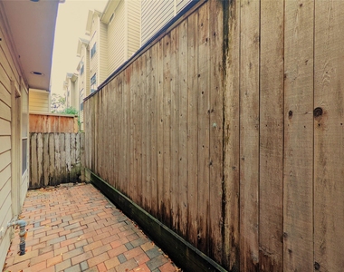 5130 Scotland Street - Photo Thumbnail 23