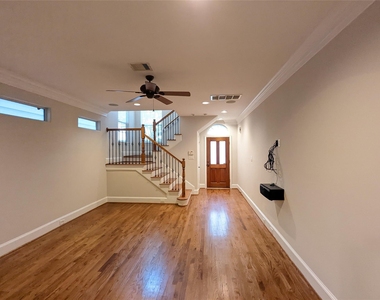 5130 Scotland Street - Photo Thumbnail 4
