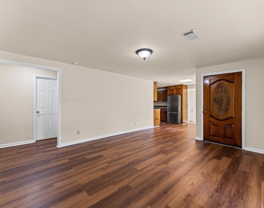 1505 Gladiola Avenue - Photo Thumbnail 9