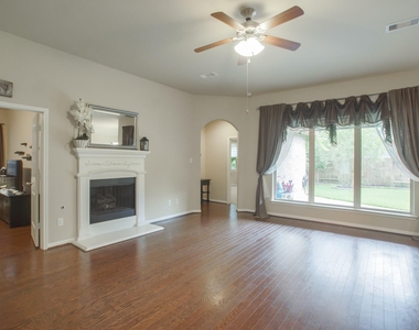111 Pheasant Run Drive - Photo Thumbnail 11