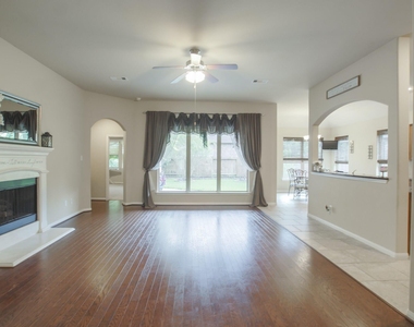 111 Pheasant Run Drive - Photo Thumbnail 10