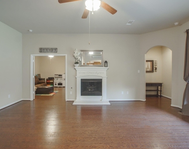 111 Pheasant Run Drive - Photo Thumbnail 12