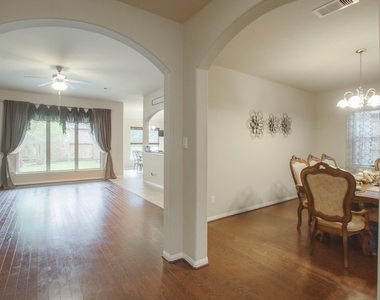 111 Pheasant Run Drive - Photo Thumbnail 18