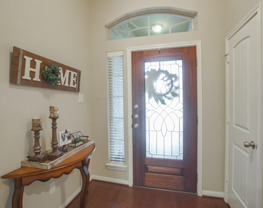 111 Pheasant Run Drive - Photo Thumbnail 9