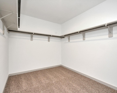 1114 Hughes Crossing Drive - Photo Thumbnail 22