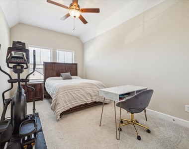 11718 Lost Maples Springs Drive - Photo Thumbnail 32