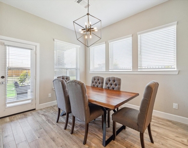 11718 Lost Maples Springs Drive - Photo Thumbnail 16
