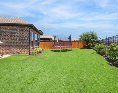 11718 Lost Maples Springs Drive - Photo Thumbnail 35
