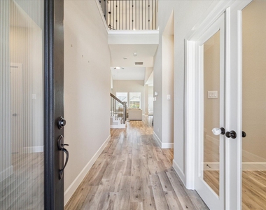 11718 Lost Maples Springs Drive - Photo Thumbnail 5