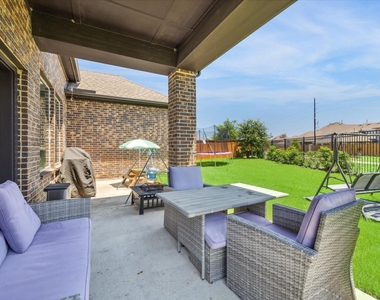11718 Lost Maples Springs Drive - Photo Thumbnail 33