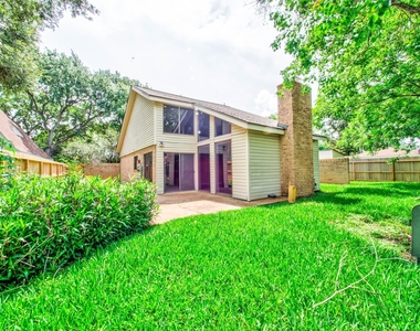 8022 La Brea Drive - Photo Thumbnail 9