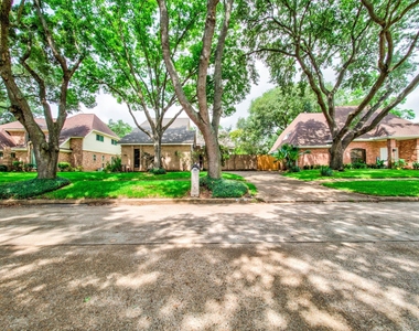 8022 La Brea Drive - Photo Thumbnail 34