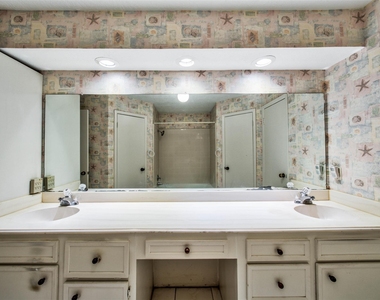 8022 La Brea Drive - Photo Thumbnail 24