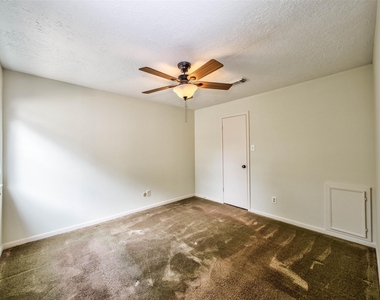 8022 La Brea Drive - Photo Thumbnail 31