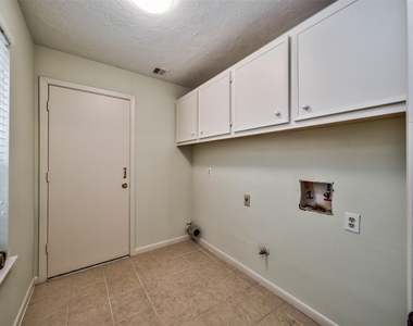 8022 La Brea Drive - Photo Thumbnail 33