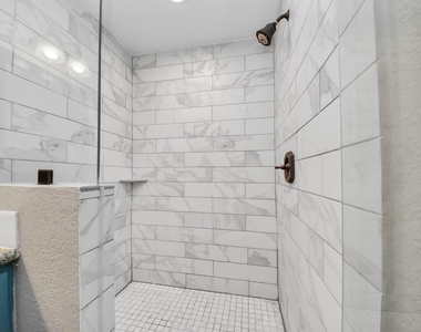 1322 E 36th Street - Photo Thumbnail 34
