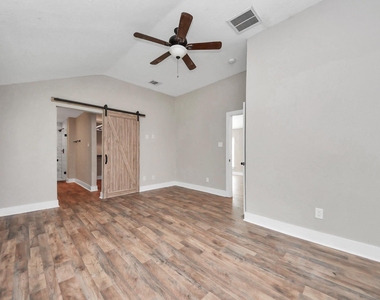 1322 E 36th Street - Photo Thumbnail 32