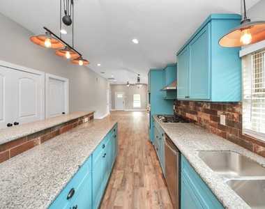 1322 E 36th Street - Photo Thumbnail 25