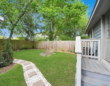 1322 E 36th Street - Photo Thumbnail 7