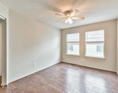 9845 Youpon Ridge Way - Photo Thumbnail 10