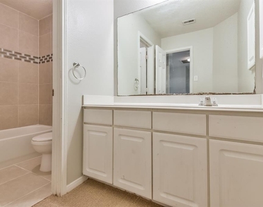 9845 Youpon Ridge Way - Photo Thumbnail 8