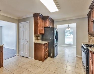 9845 Youpon Ridge Way - Photo Thumbnail 6