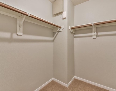 9845 Youpon Ridge Way - Photo Thumbnail 20