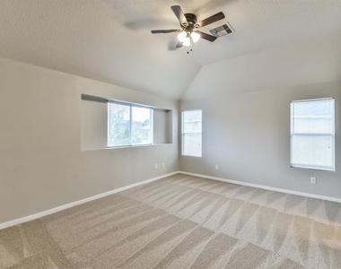 9845 Youpon Ridge Way - Photo Thumbnail 17