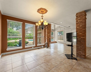 9714 Godstone Lane - Photo Thumbnail 13