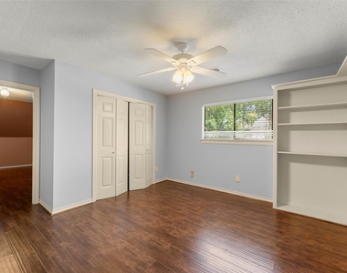 9714 Godstone Lane - Photo Thumbnail 30