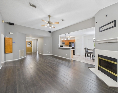3718 Brookwood Drive - Photo Thumbnail 5