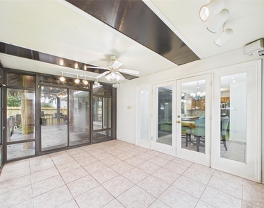 3718 Brookwood Drive - Photo Thumbnail 23