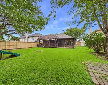 3718 Brookwood Drive - Photo Thumbnail 31