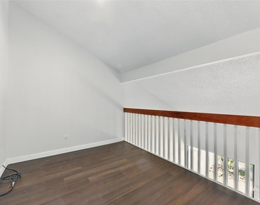 3126 Windchase Boulevard - Photo Thumbnail 31