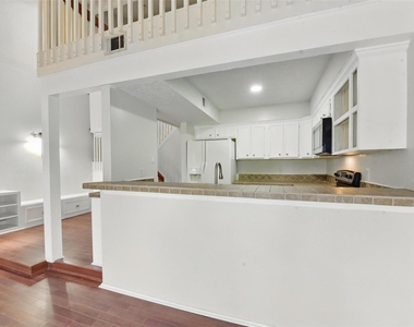 3126 Windchase Boulevard - Photo Thumbnail 12