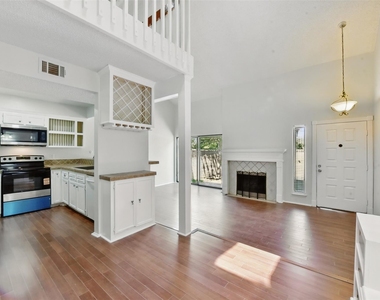 3126 Windchase Boulevard - Photo Thumbnail 15