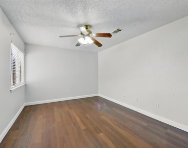 3126 Windchase Boulevard - Photo Thumbnail 25