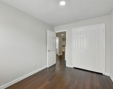 3126 Windchase Boulevard - Photo Thumbnail 23