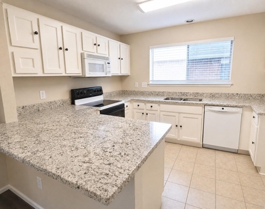 2506 Radcliffe Drive - Photo Thumbnail 3
