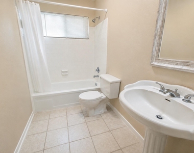 2506 Radcliffe Drive - Photo Thumbnail 7