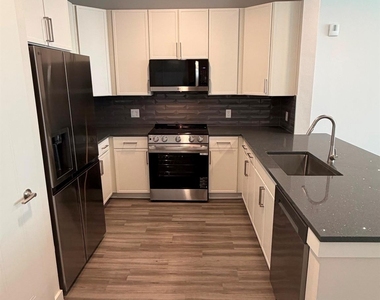 17318 N Eldridge Parkway - Photo Thumbnail 2