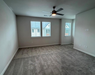 17318 N Eldridge Parkway - Photo Thumbnail 11