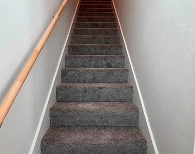 17318 N Eldridge Parkway - Photo Thumbnail 8