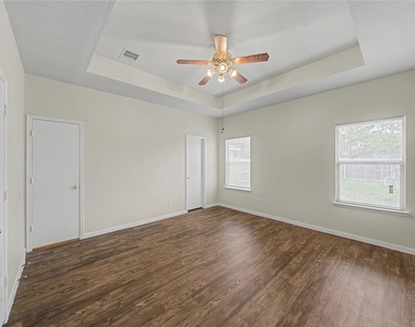 1111 Auburn View Lane - Photo Thumbnail 17