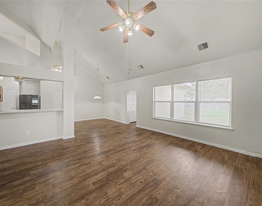 1111 Auburn View Lane - Photo Thumbnail 5