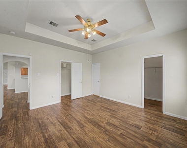 1111 Auburn View Lane - Photo Thumbnail 18