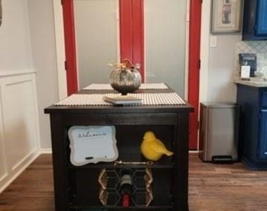 1904 Dartmouth Street - Photo Thumbnail 2