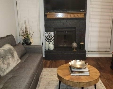 1904 Dartmouth Street - Photo Thumbnail 1