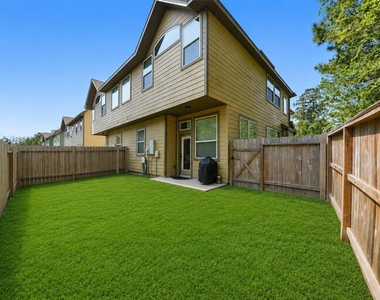 5 Cheswood Manor Drive - Photo Thumbnail 11